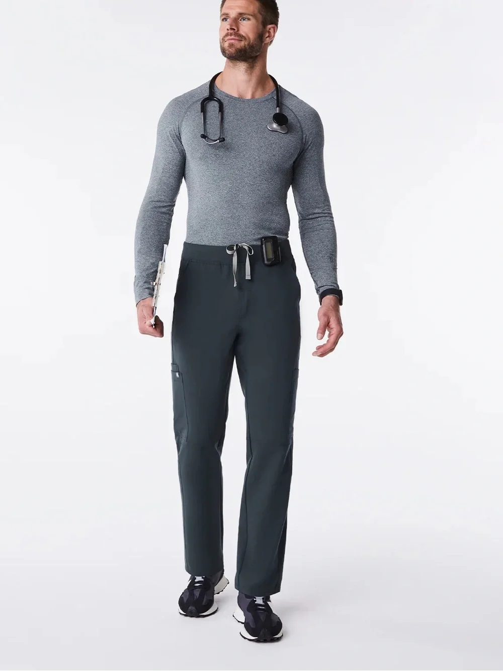 Figs nurse Axim Cargo Scrub Pants size S in dark harbor